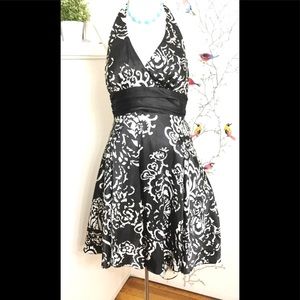 Betsy & Adam Vintage Style Halter Dress